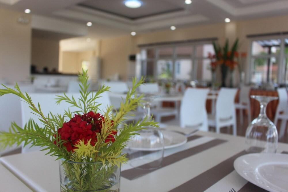 Sotogrande Iloilo Hotel Eksteriør bilde